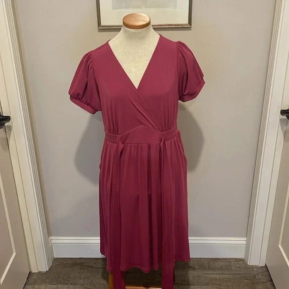 NWT!! Torrid - Mini Studio Knit Surplice Dress - Size 0 - L/12 - Pink!! - Picture 11 of 13